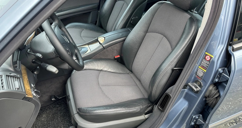 Mercedes-Benz Klasa E cena 29900 przebieg: 295189, rok produkcji 2002 z Elbląg małe 667
